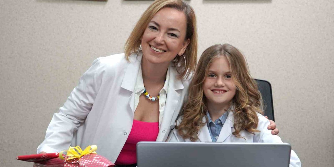İEÜ Medical Point’te söz küçüklerin