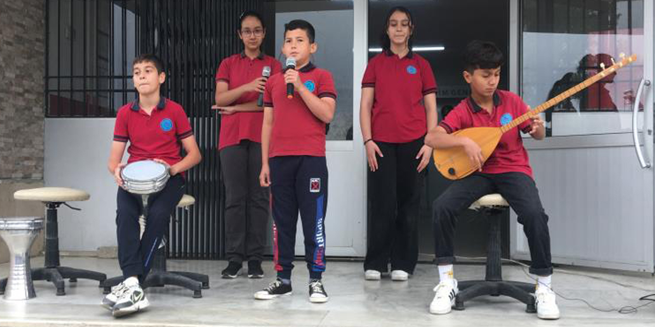 Aydınlı öğrenciler ’Yedi Bölge Yeni Name Projesiyle’ 23 Nisan’ı kutladı