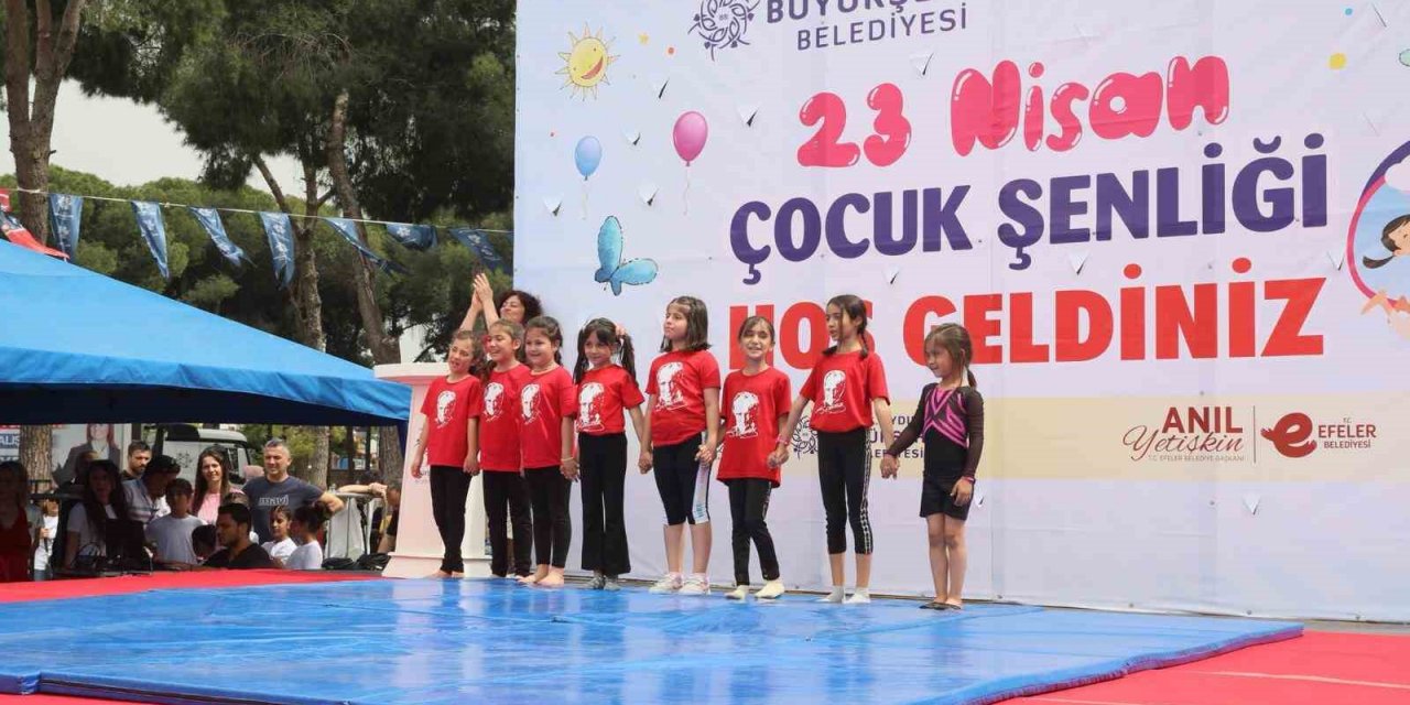 Aydın Büyükşehir Belediyesi 23 Nisan’ı şenliklerle kutladı