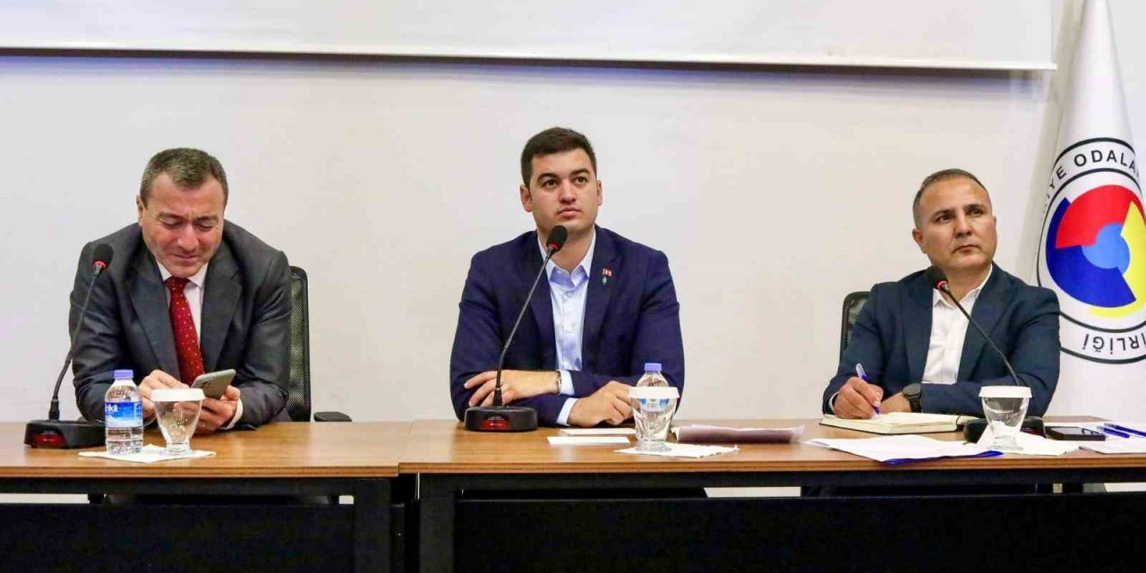 Başkan Mandalinci, muhtarlarla buluştu