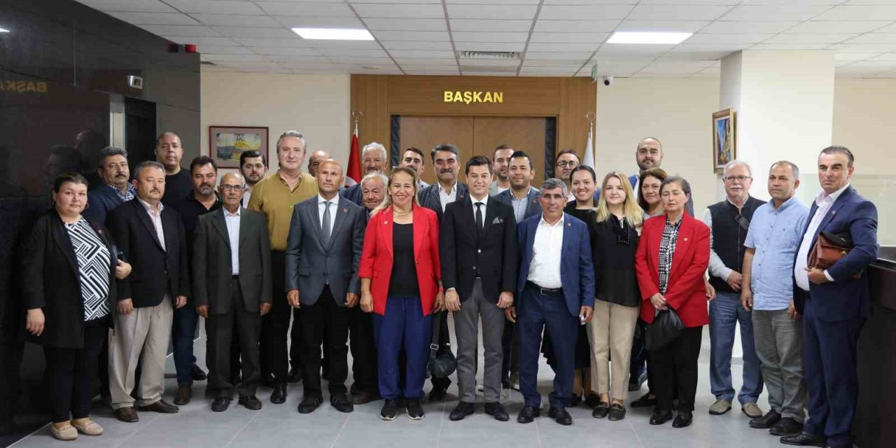 Muhtarlar başkan Ünlü ile bir araya geldi