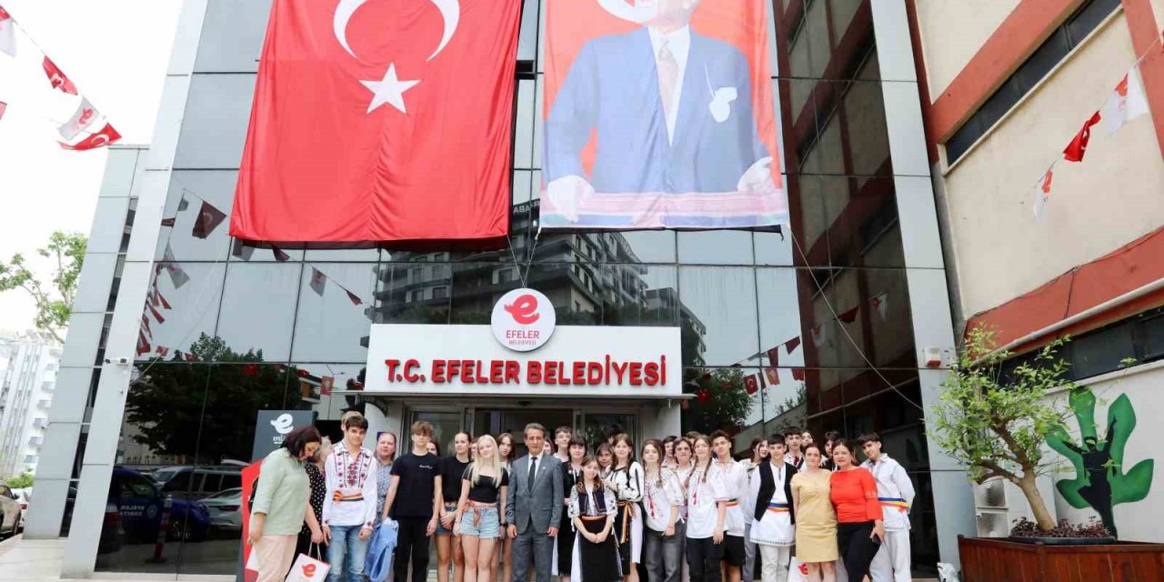 Başkan Yetişkin dünya çocuklarını ağırladı