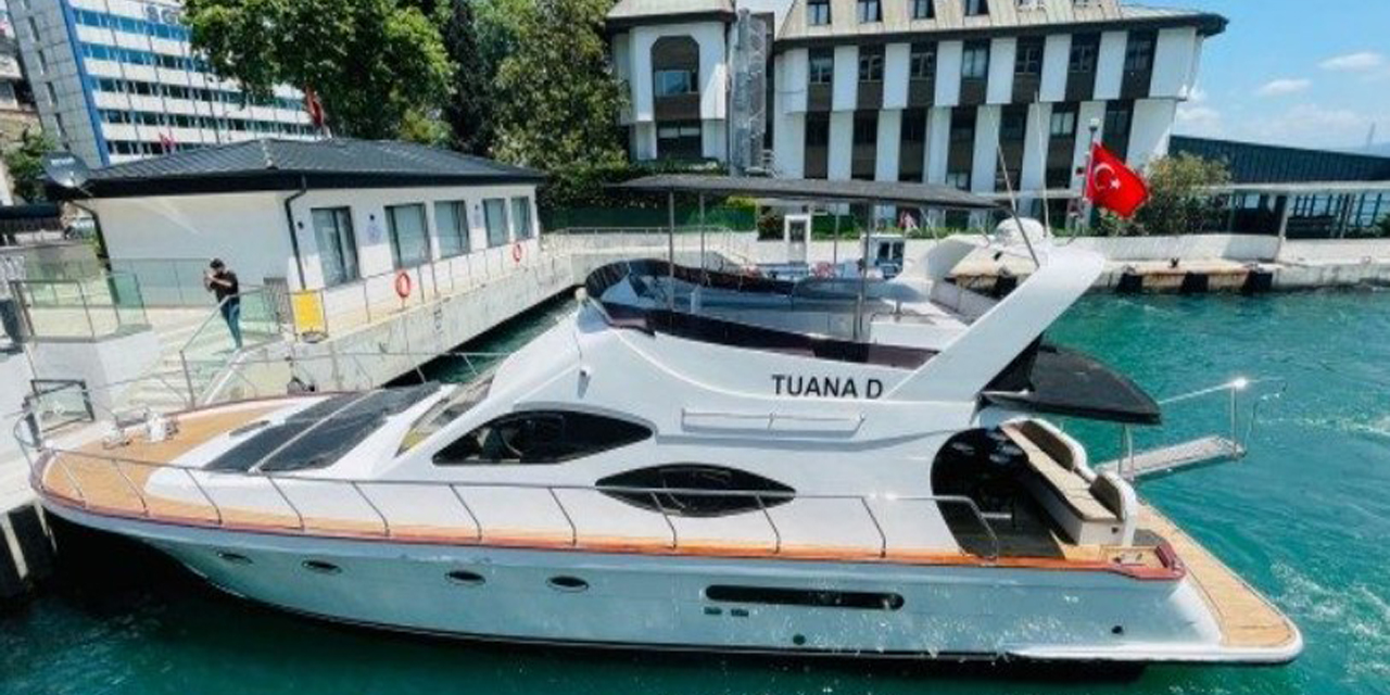 Ata Bora Yatçılık ile denizin keyfini lüks yatlarla çıkarın