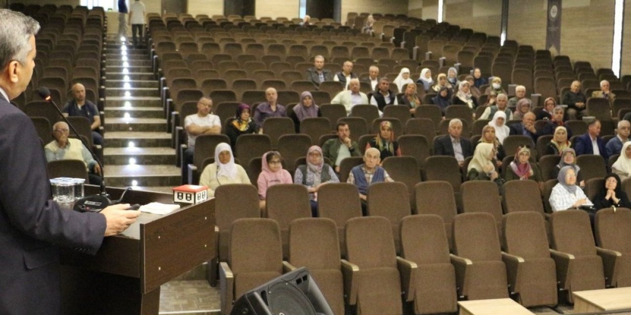 Fethiye’de hacı adayları bilgilendirildi