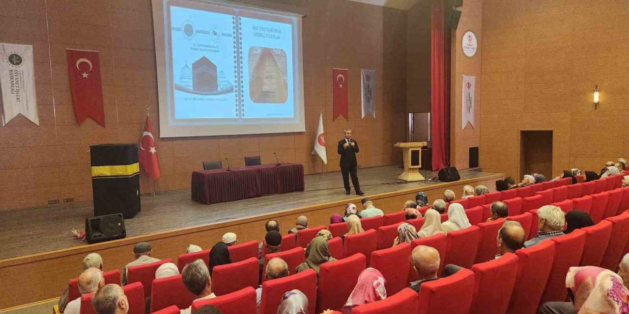 Aydın’da 2024 yılı hac eğitim semineri yapıldı