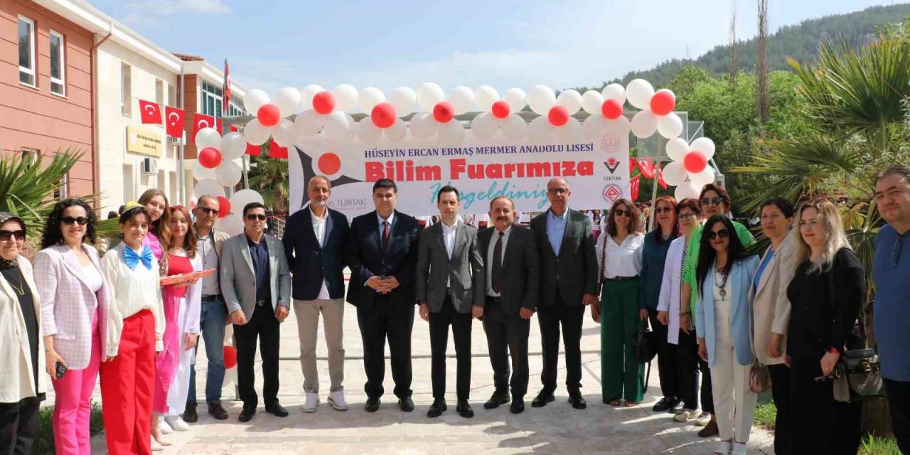 Ula Hüseyin Ercan Ermaş Anadolu Lisesi öğrencilerinden Bilim Fuarı