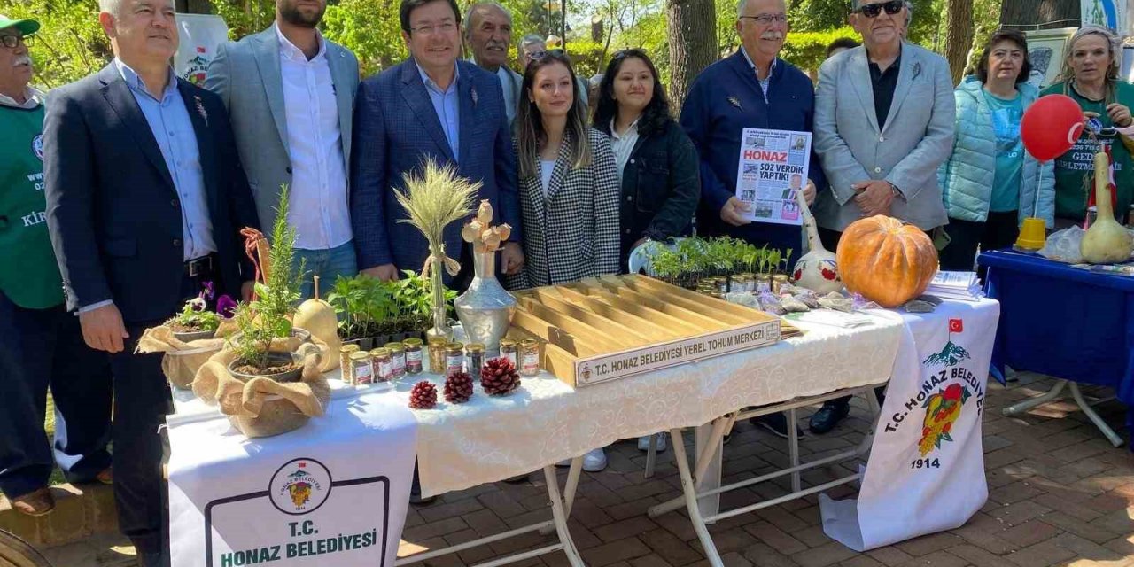 Honaz Belediyesi Yerel Tohum Takas Şenliğinde yerini aldı