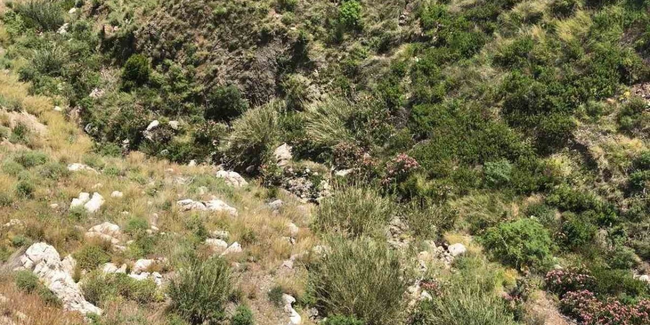 Göcek’te kayalıklardan düşen kişi hayatını kaybetti
