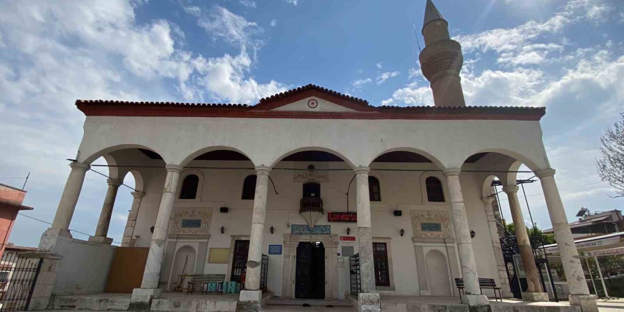 Bu camide 433 yıldır ezan sesi hiç susmadı