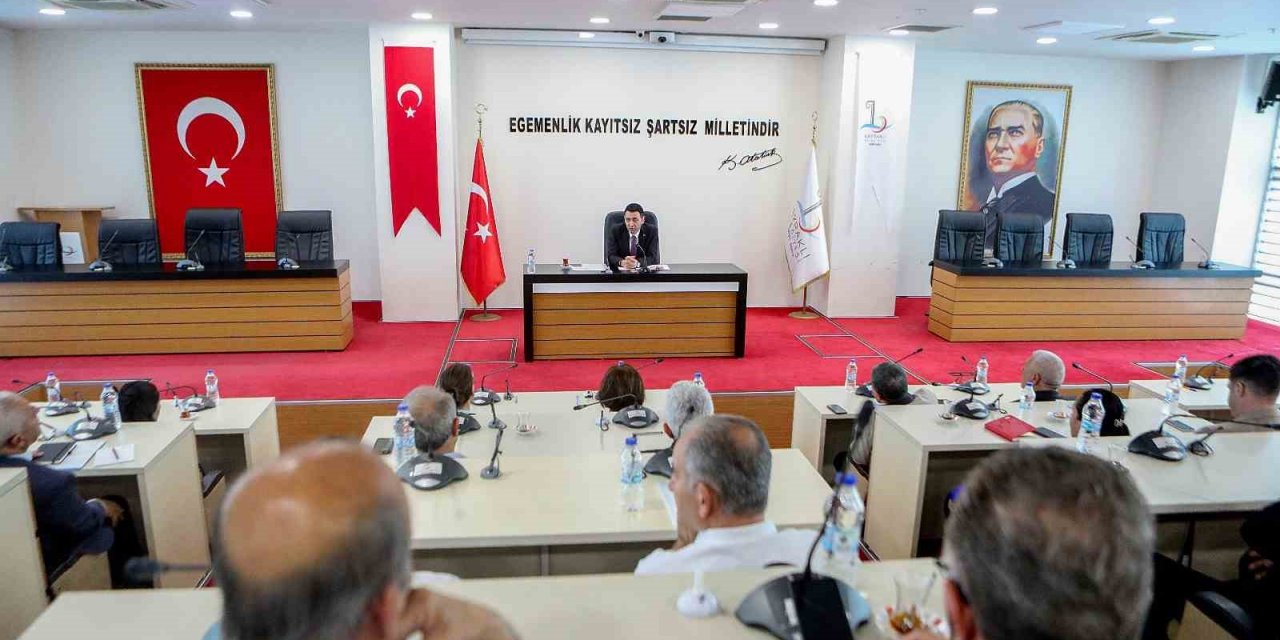 Başkan Önal muhtarlarla buluştu: "Her vatandaşımızın sesine kulak vereceğiz”