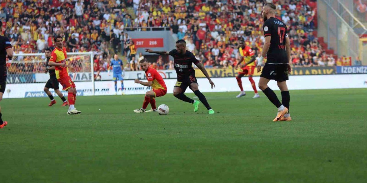 Göztepe, Süper Lig’e yükseldi