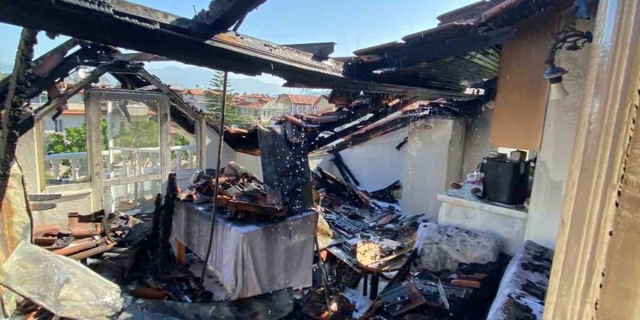 Dalyan’da otel yangını