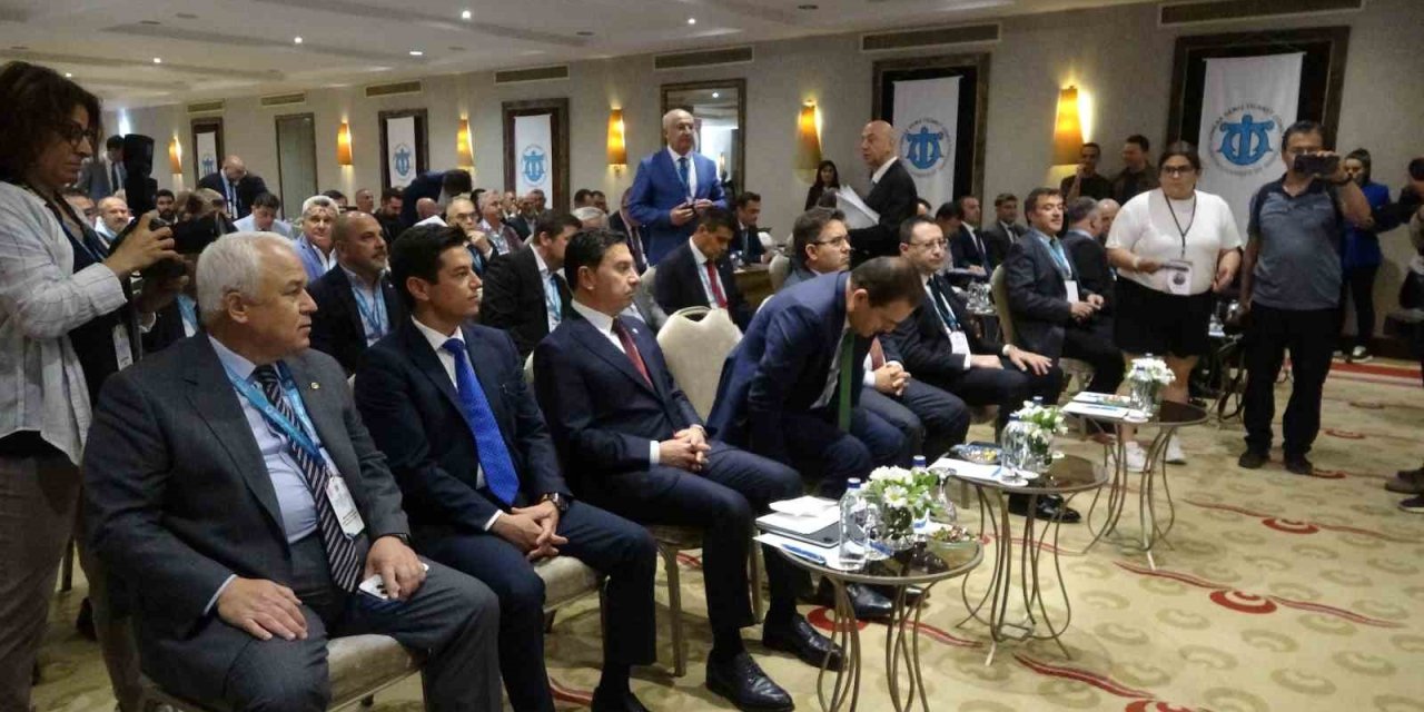 Marmaris’te deniz turizmi masaya yatırıldı