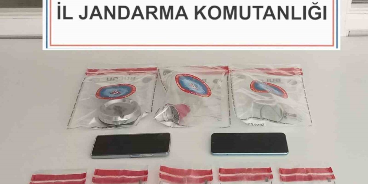 Denizli jandarmasından uyuşturucu tacirleri 3 ilçede eş zamanlı operasyon: 11 gözaltı