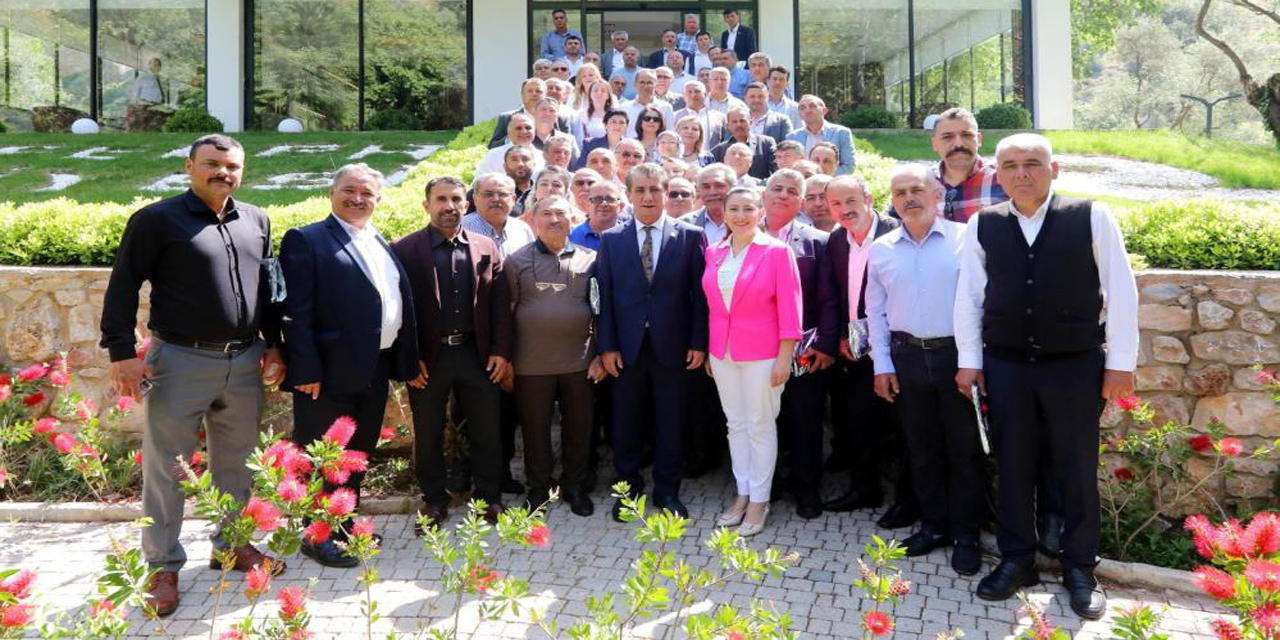 Başkan Yetişkin mahalle muhtarlarını ağırladı