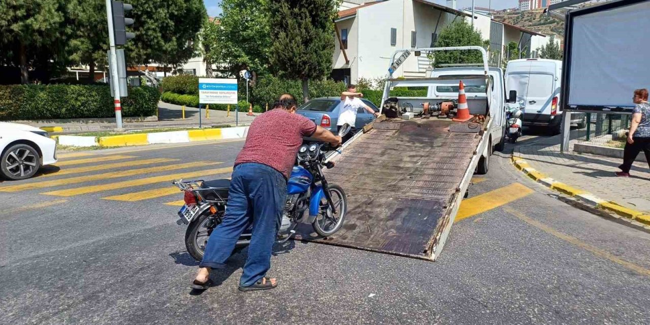 Ticari araca arkadan çarpan sürücü yaralandı