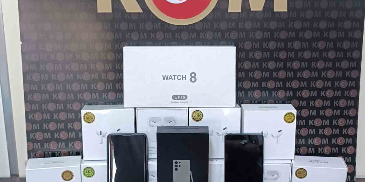 Aydın’da 200 bin TL değerinde kaçak telefon ele geçirildi