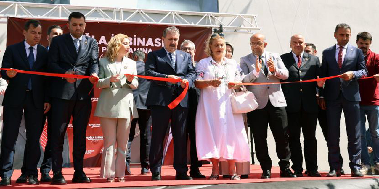 BBP Genel Başkanı Destici: "Terör örgütünün atadığı şahıslar gibi belediye yönetirlerse devlet gereğini yapar”
