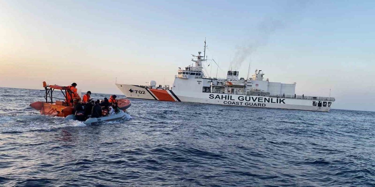 Aydın açıklarında 1 düzensiz göçmenin cansız bedenine ulaşıldı