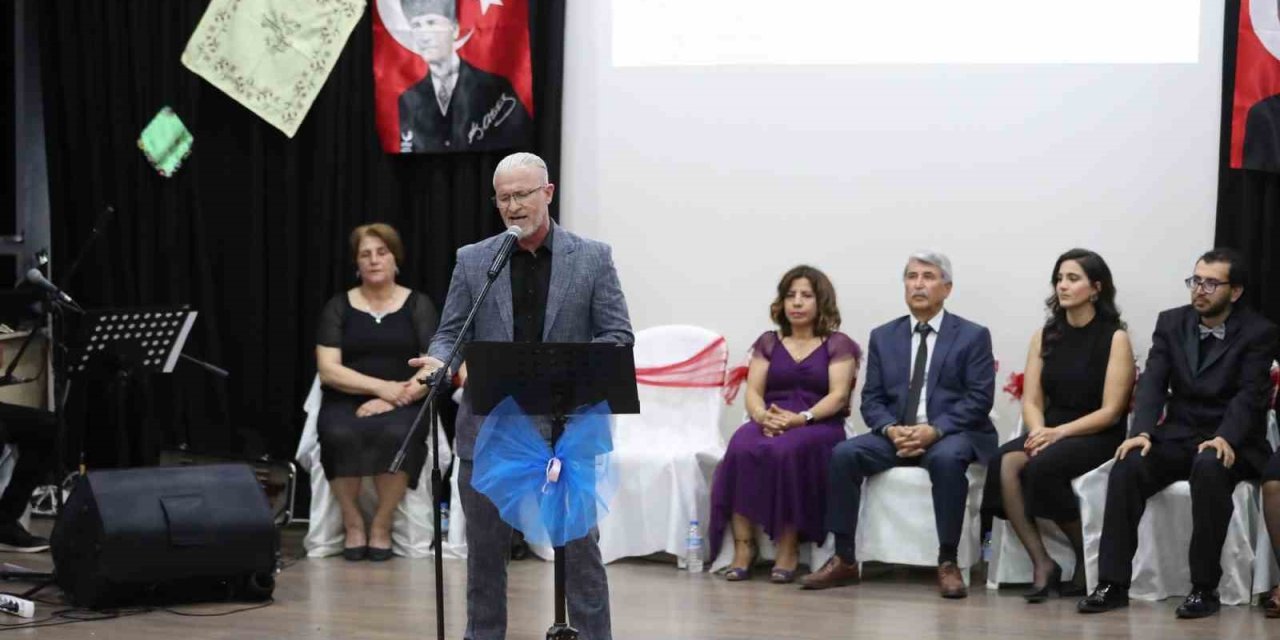 ASEV korosundan solistler geçidi