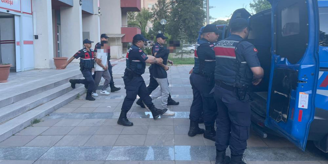 İzmir’den Nazilli'ye uyuşturucu sevkiyatını Jandarma önledi