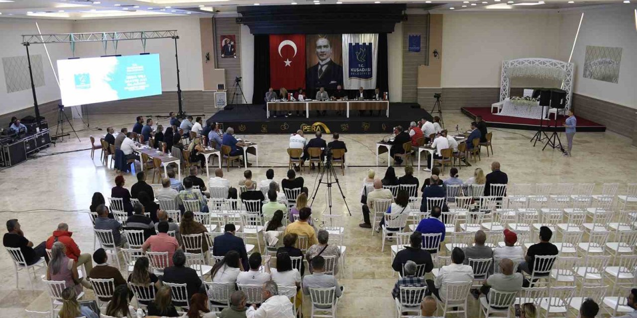 Başkan Günel: ’Kuşadası’nın menfaatleri siyasetin üzerindedir’