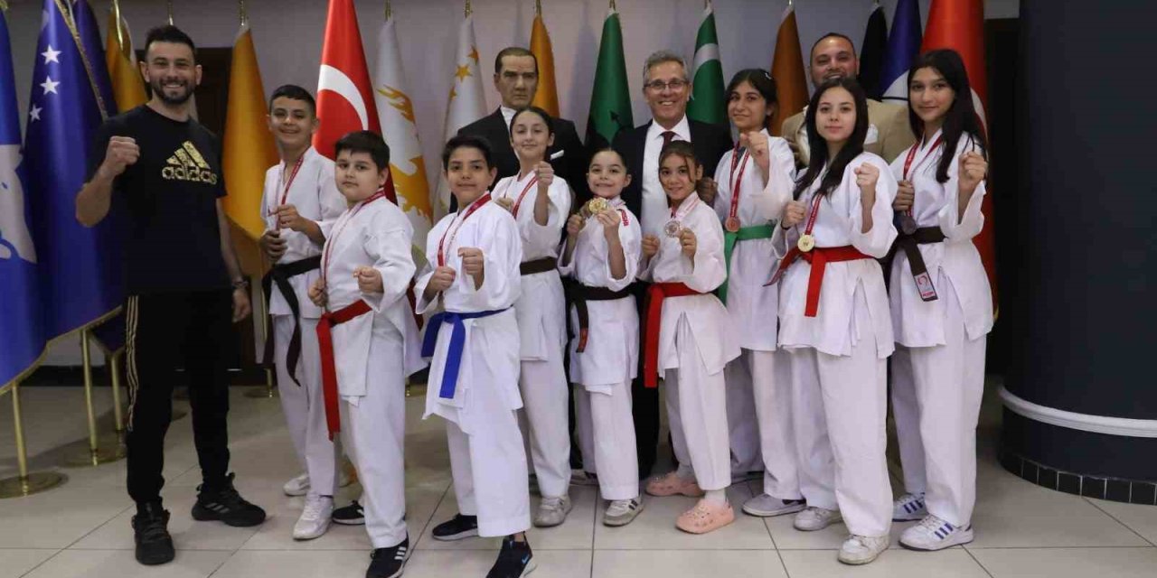 Başkan Tetik, şampiyonları ağırladı