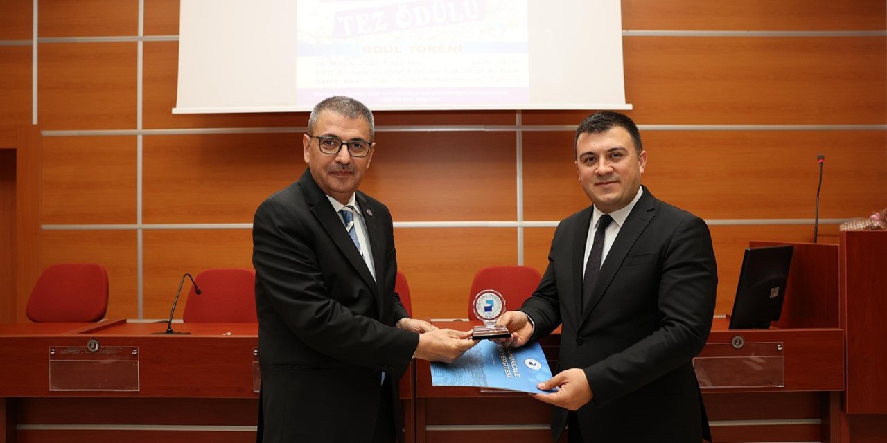 Doç. Dr. Süleyman Yaman Koçak 7. Tez Ödülü sahibini buldu