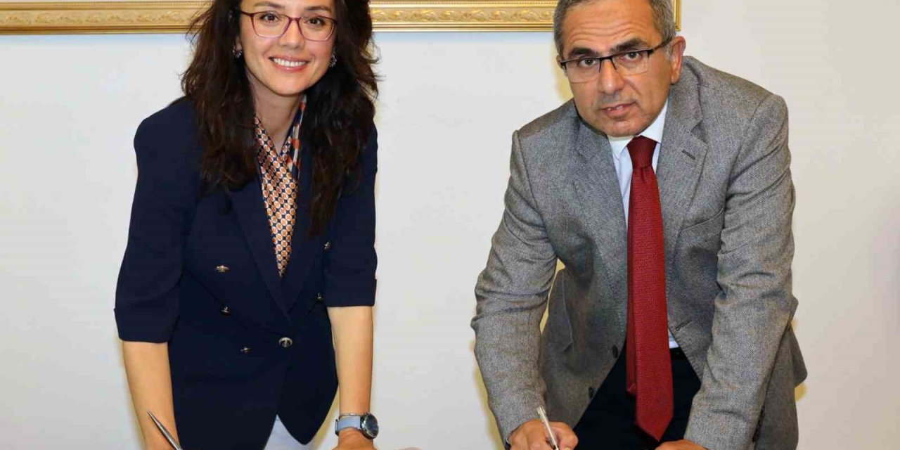 Menteşe’de doğalgaz kazı izin ve yüzey kaplama protokolü imzalandı