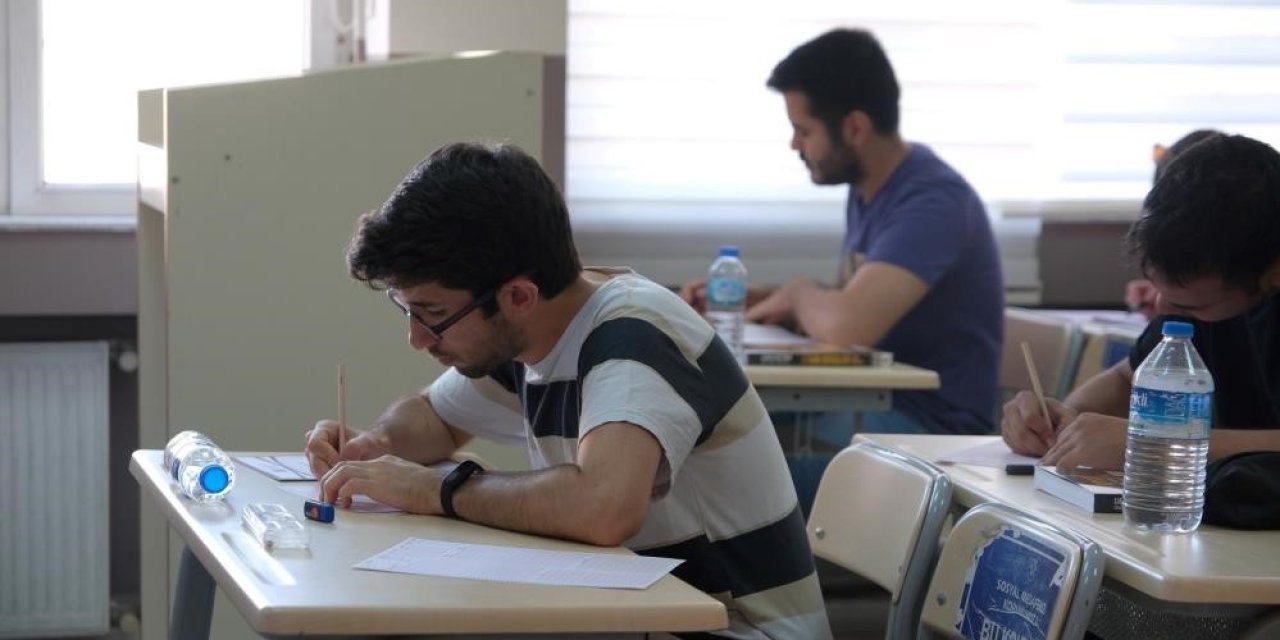 Karacasu’da ihtiyaç sahibi öğrencilerin sınav ücretlerini kaymakamlık karşılayacak