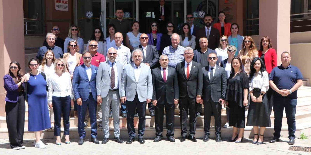 Söke’de öğrenciler için kariyer günleri düzenlendi