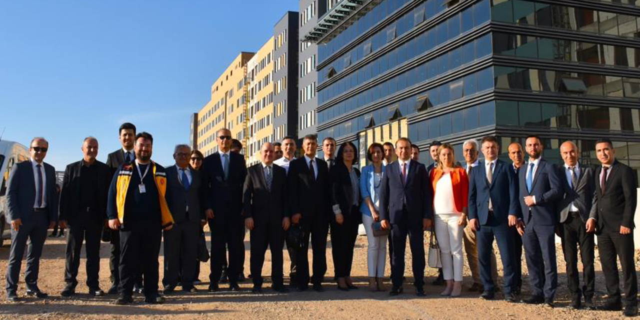 Aydın Şehir Hastanesi hızla yükseliyor