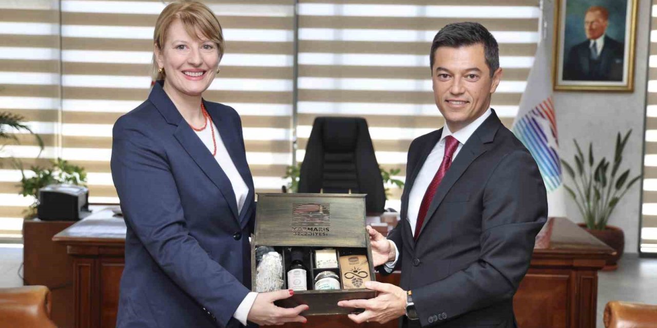 Başkan Ünlü, Büyükelçi Morris’i ağırladı