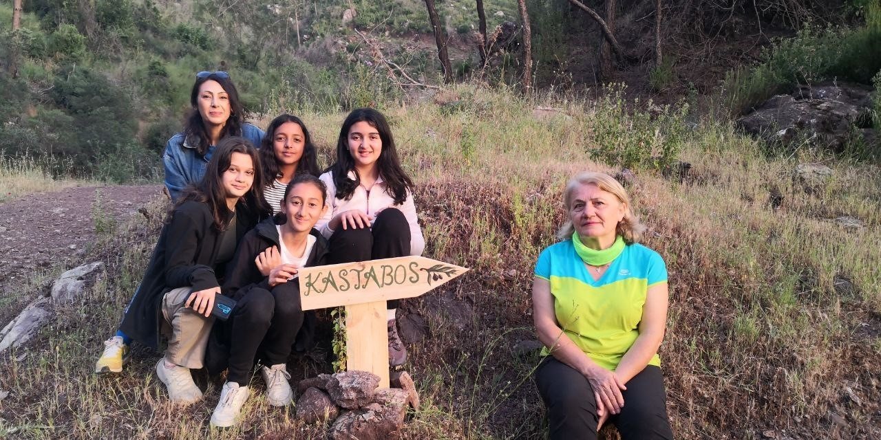 Marmarisli öğrenciler kitap hazırlamak için  tarihi rota oluşturdu