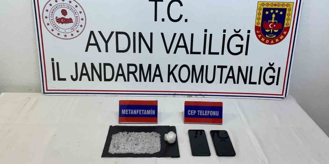 İzmir’den Aydın’a uyuşturucu sevkiyatına Jandarma engeli
