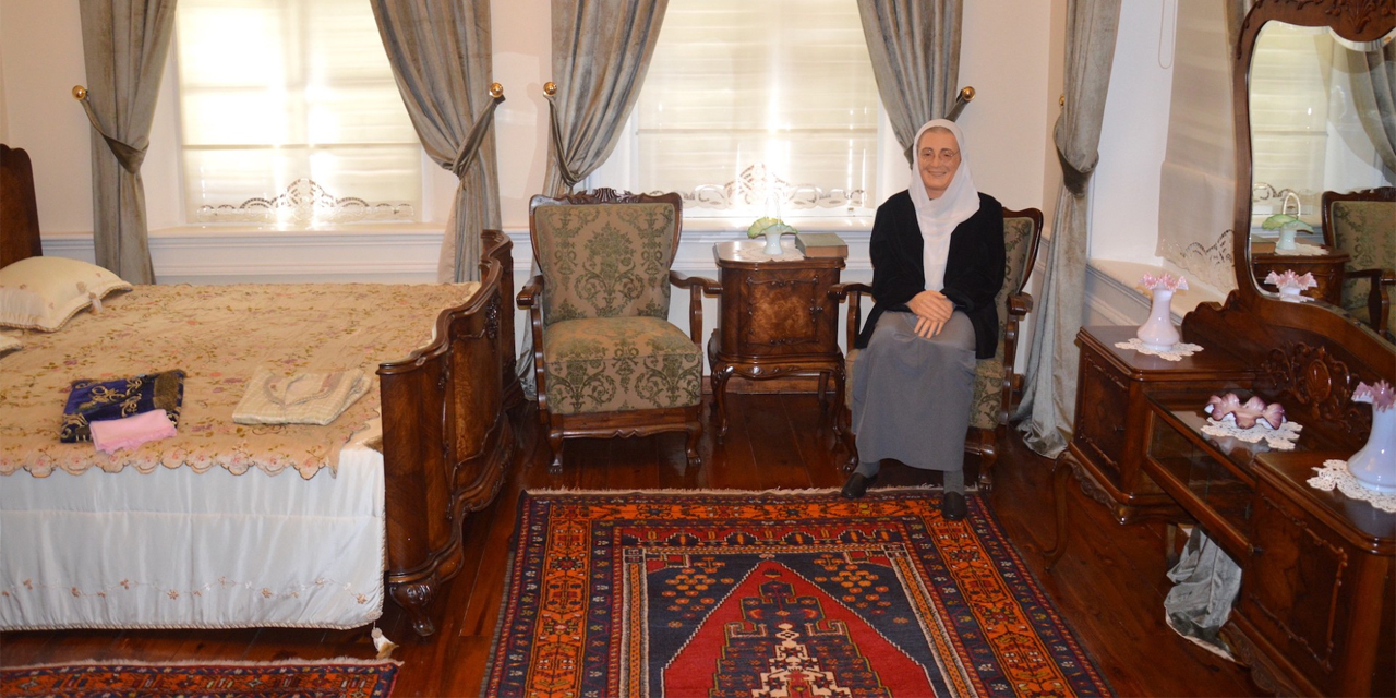 Yolu İzmir’den geçen Zübeyde Ana ve Meryem Ana