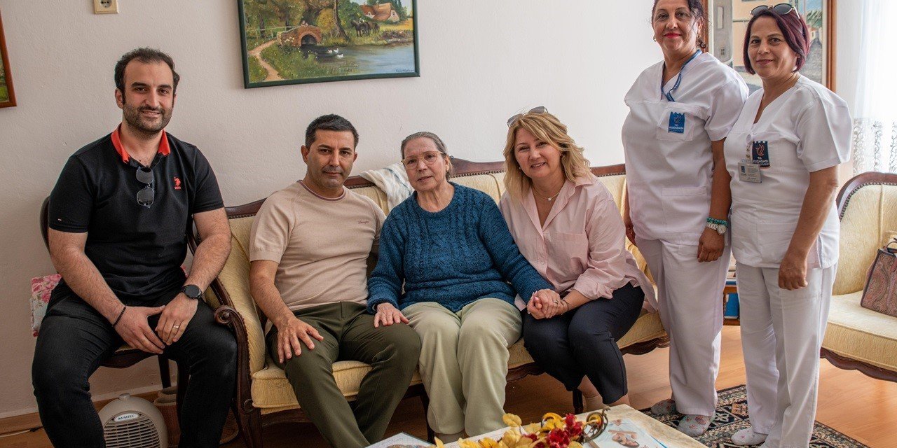 Başkan Günel, anneleri yalnız bırakmadı