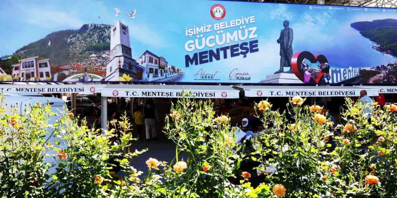 Menteşe’deki yönetim değişimi panoya da yansıdı