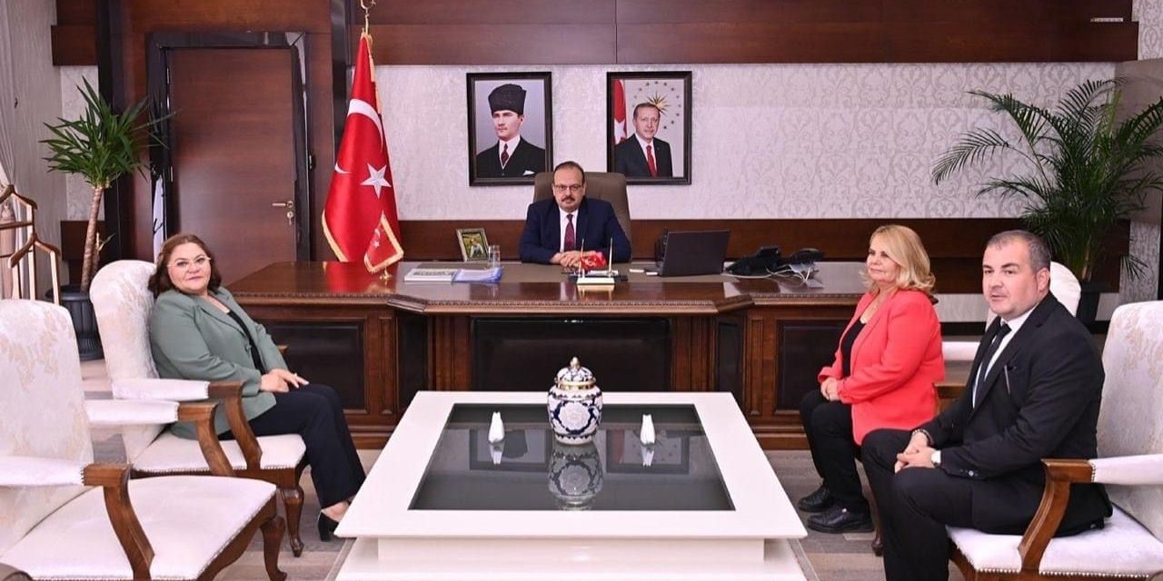 Başkan Gençay, Vali Canbolat ile görüştü