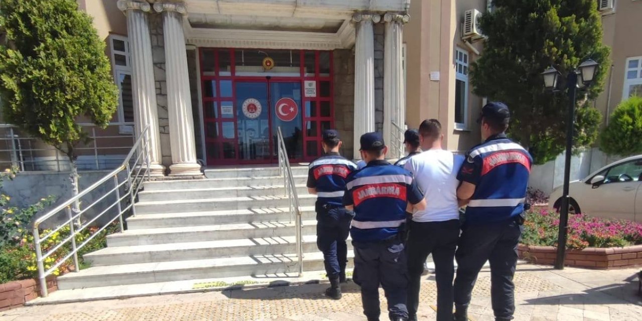 Didim’de 2 göçmen kaçakçısı yakalandı