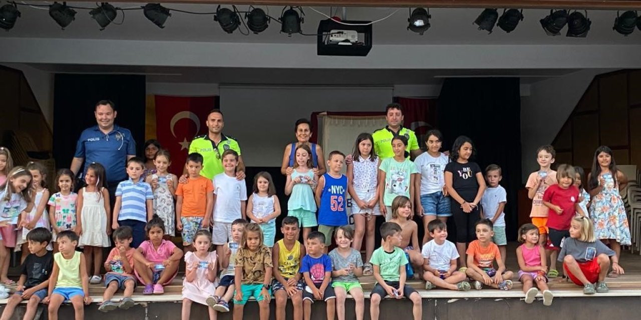 Datça’da çocuklara trafik eğitimi verildi