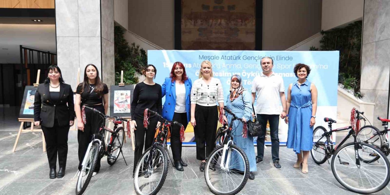 Başkan Doğan gençleri mutlu günlerinde yalnız bırakmadı