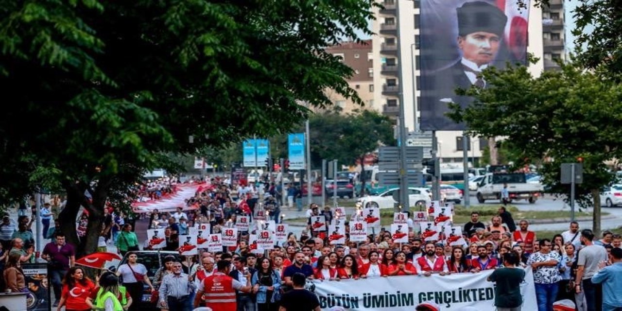 İzmir’in ilçelerinde 19 Mayıs coşkusu