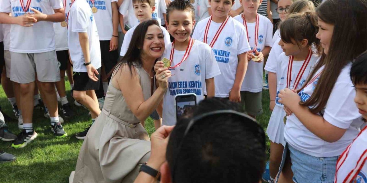 Filiz Başkan, başarılı sporcuları tebrik etti