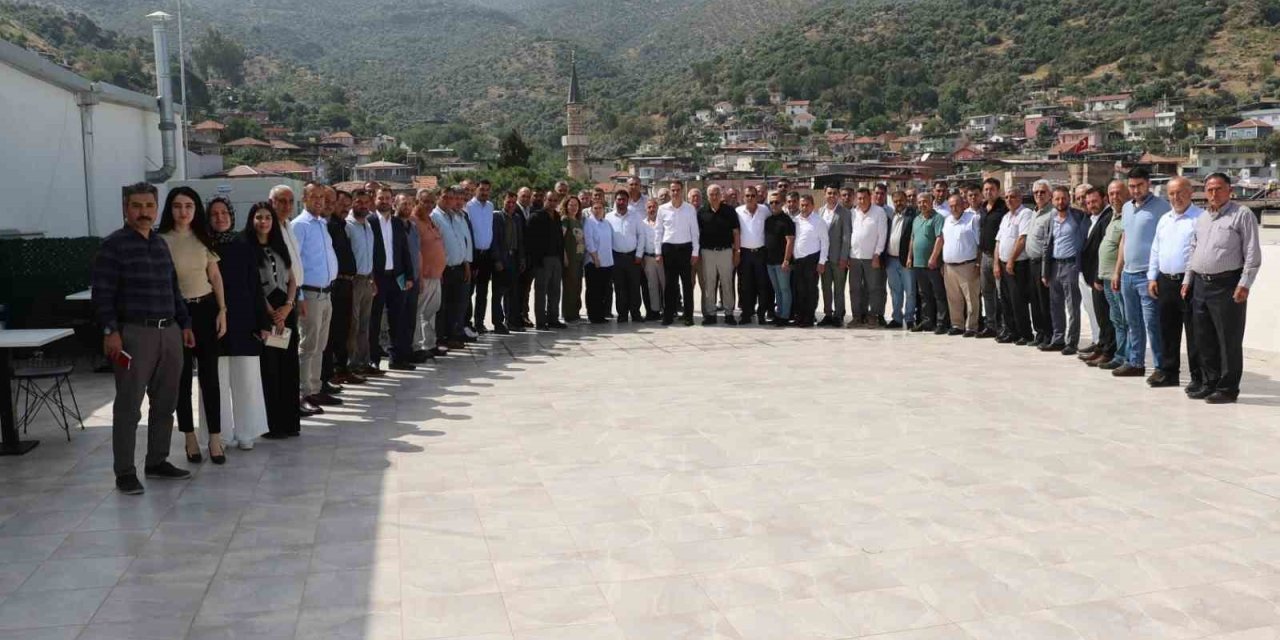 Başkan Arıcı, muhtarların sorunlarını dinledi