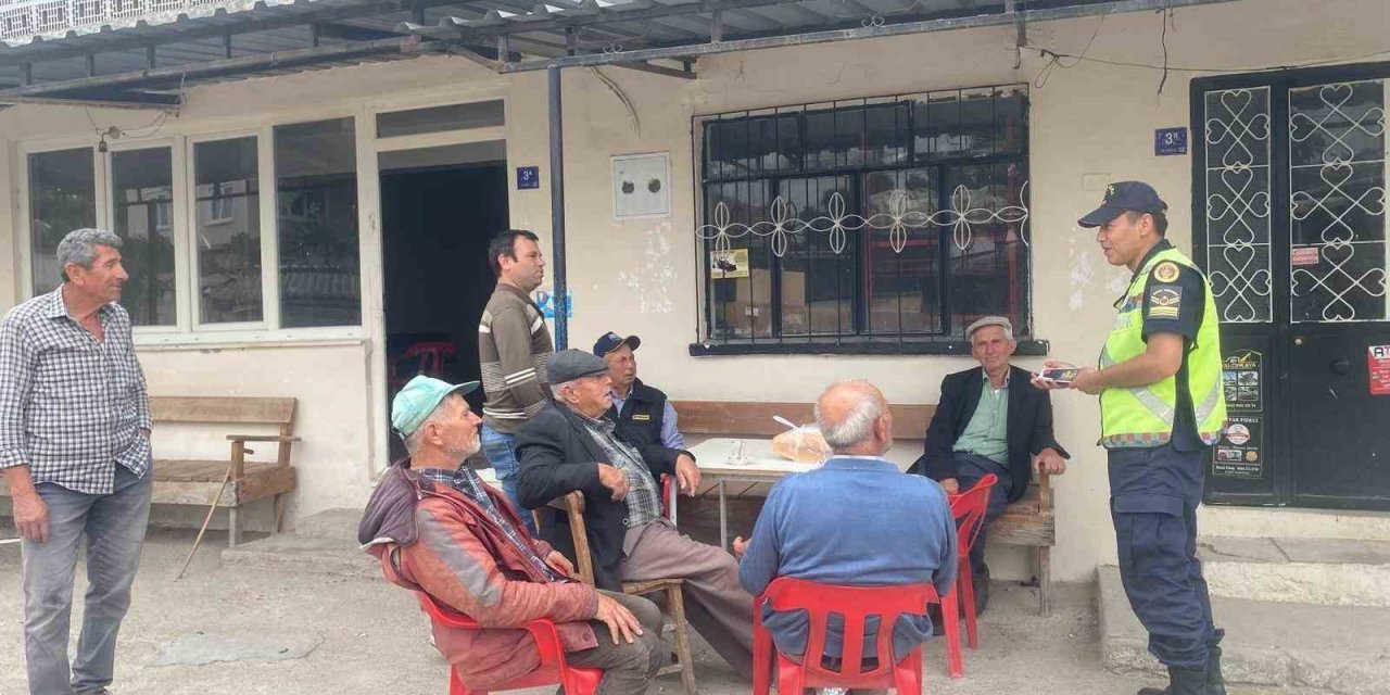 Aydın’da traktör sürücüleri bilgilendirildi
