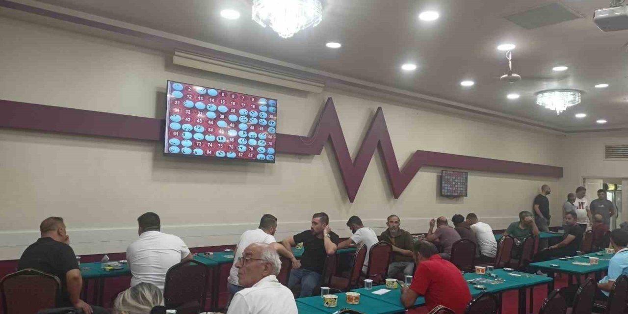 İzmir’de kumar baskınında 186 kişiye 1 milyon 195 bin TL ceza