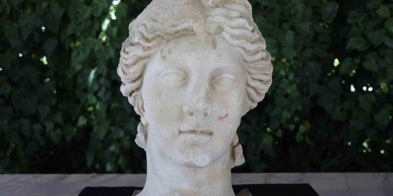 Hygieia’nın heykel başı bulundu