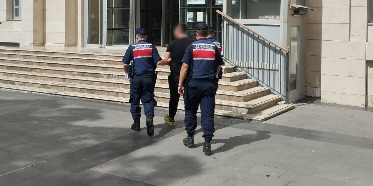 Jandarma ekipleri uyuşturucuya geçit vermiyor