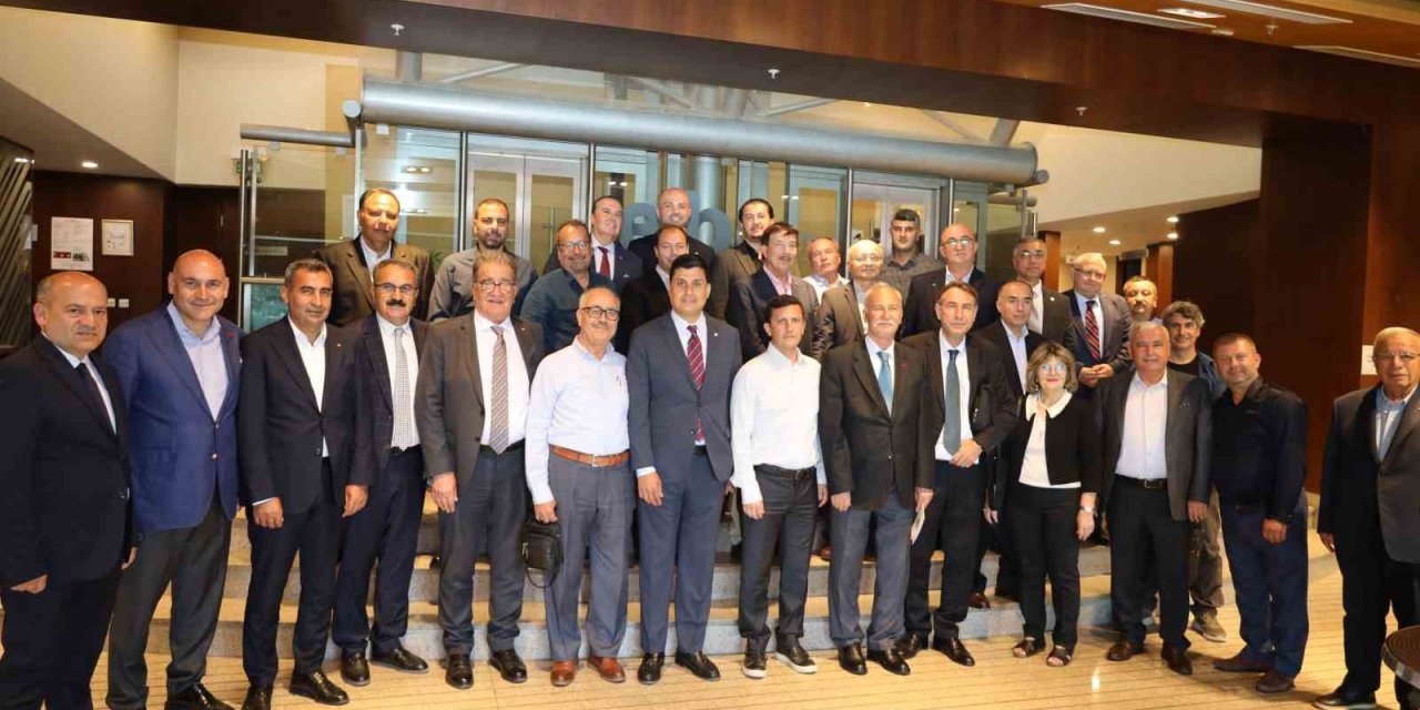 Zeytinyağı sektörüne yön veren 20 kurumdan ortak bildiri: "İhracat yasağını kaldırın"